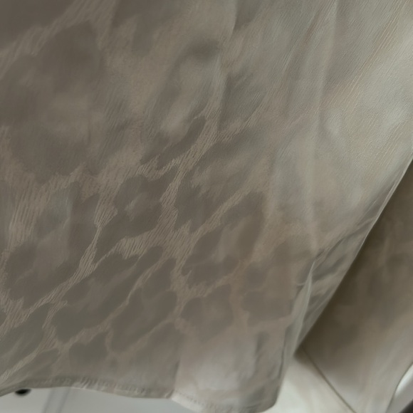 Ann Taylor wrap around blouse ( box E) - Picture 3 of 6